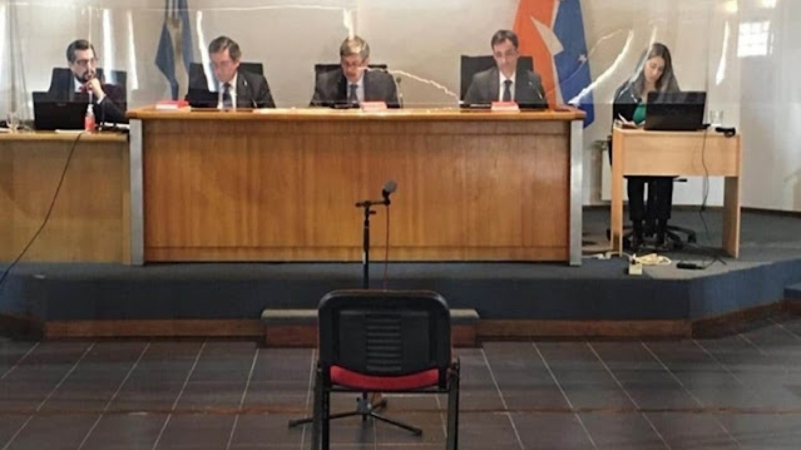 Denuncio a ex por abuso de su hija para no permitir el contacto, el hombre fue absuelto después de 7 años